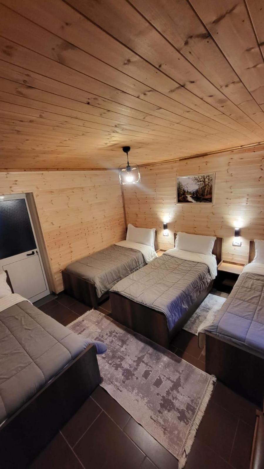 Bujtina Pllumi Theth Bed & Breakfast Phòng bức ảnh