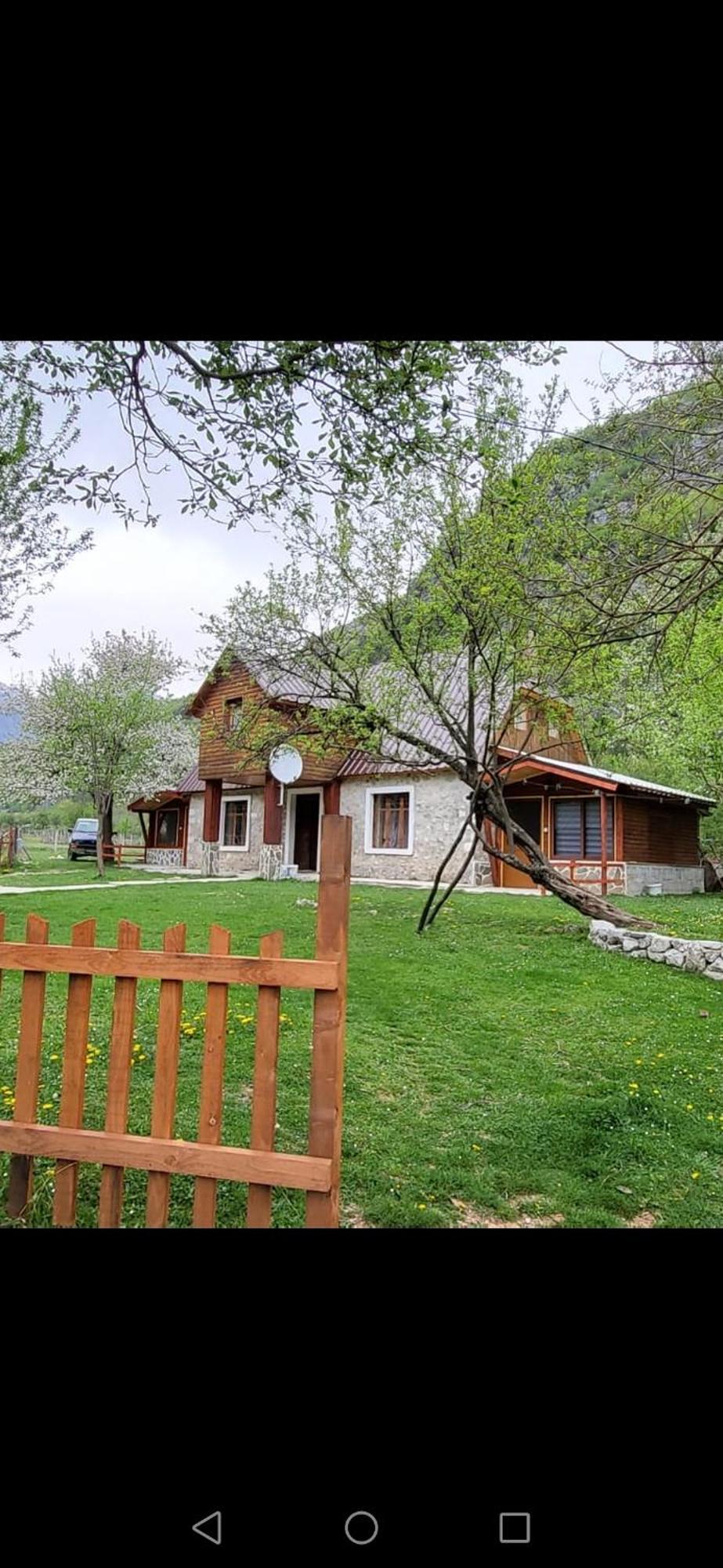 Bujtina Pllumi Theth Bed & Breakfast Ngoại thất bức ảnh