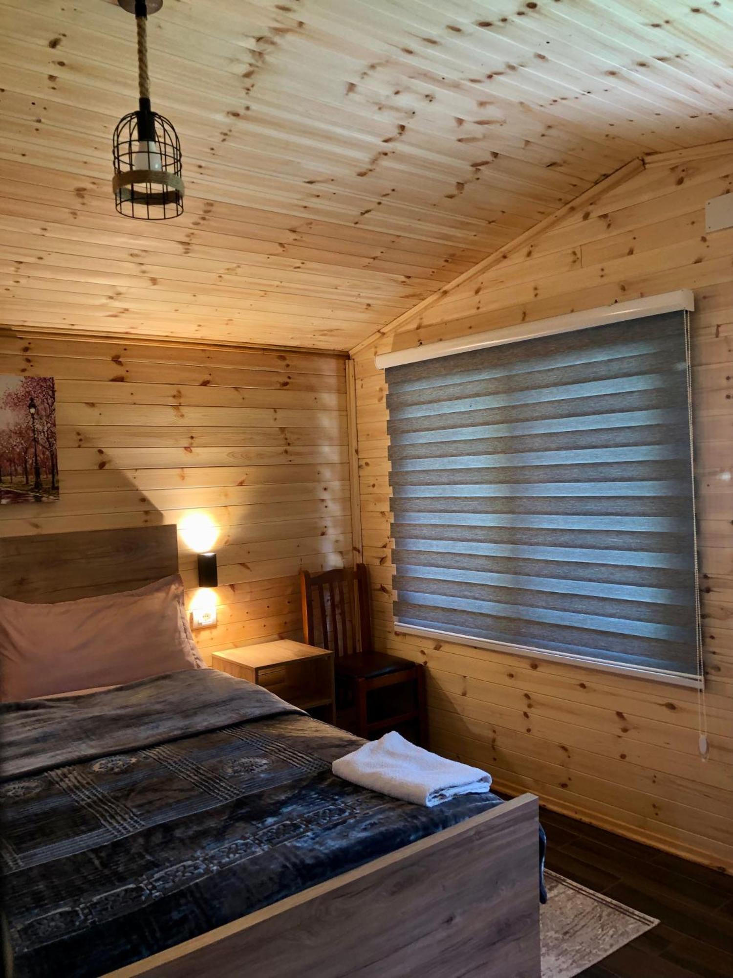 Bujtina Pllumi Theth Bed & Breakfast Ngoại thất bức ảnh