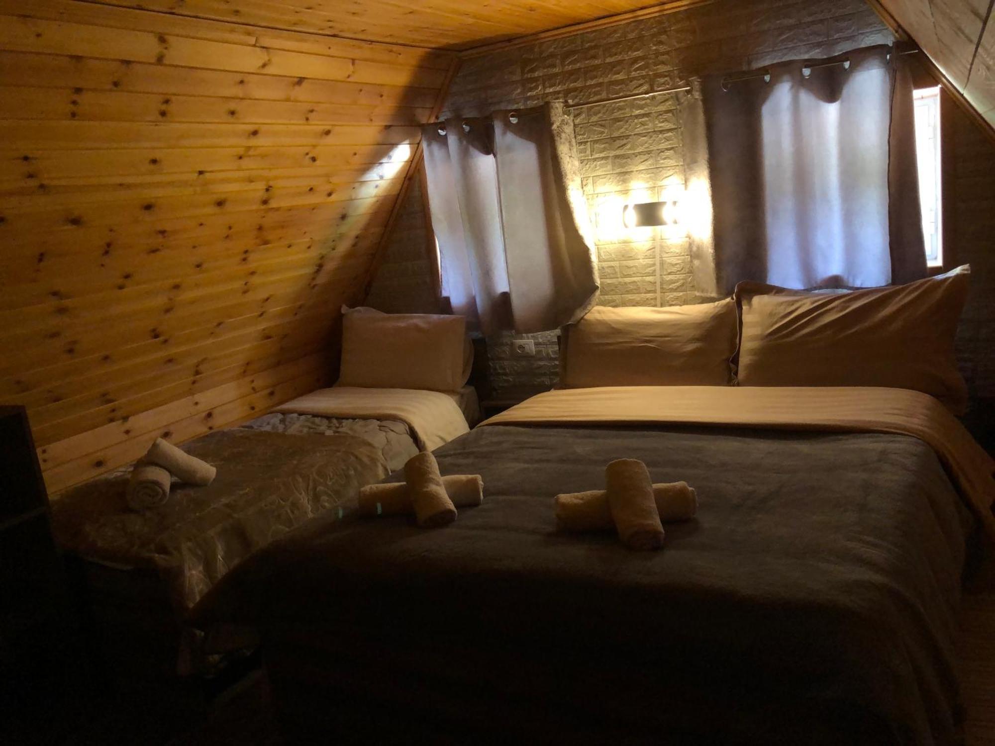Bujtina Pllumi Theth Bed & Breakfast Ngoại thất bức ảnh