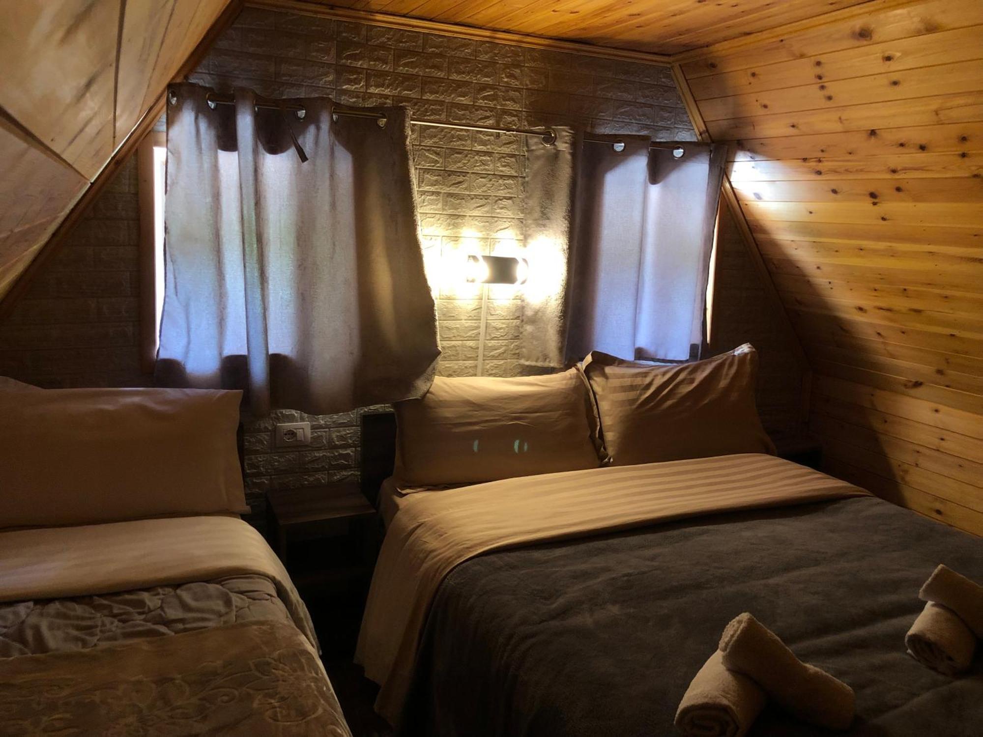 Bujtina Pllumi Theth Bed & Breakfast Ngoại thất bức ảnh